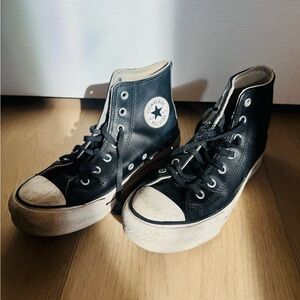 Converse Black leather High-Top Sneakers Kids size 3.5